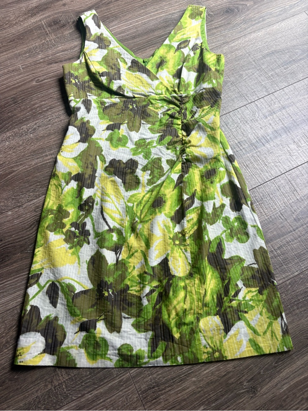 Donna Ricco Green and Yellow Floral V-Neck Dress